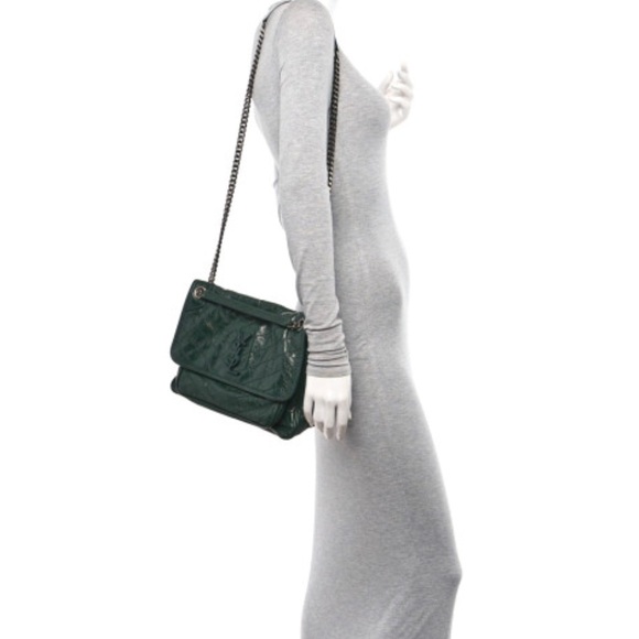 Saint Laurent Crinkled Calfskin Monogram Medium Niki Chain,  Military Olive - Picture 5 of 5